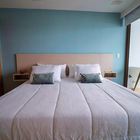 Apartment Modern Beachfront At Radisson *